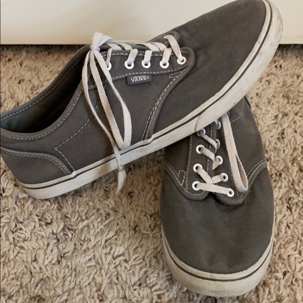 Shoes - Picture 2 of 4